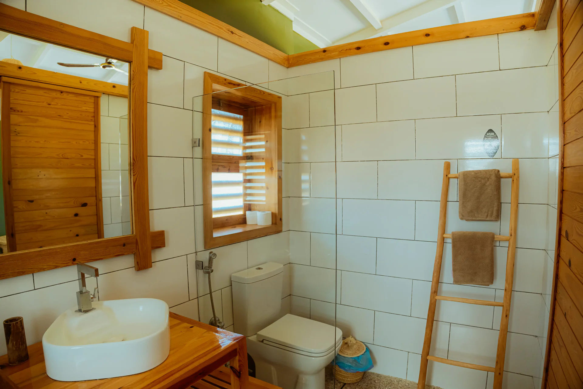 Sea View Chalet - 11